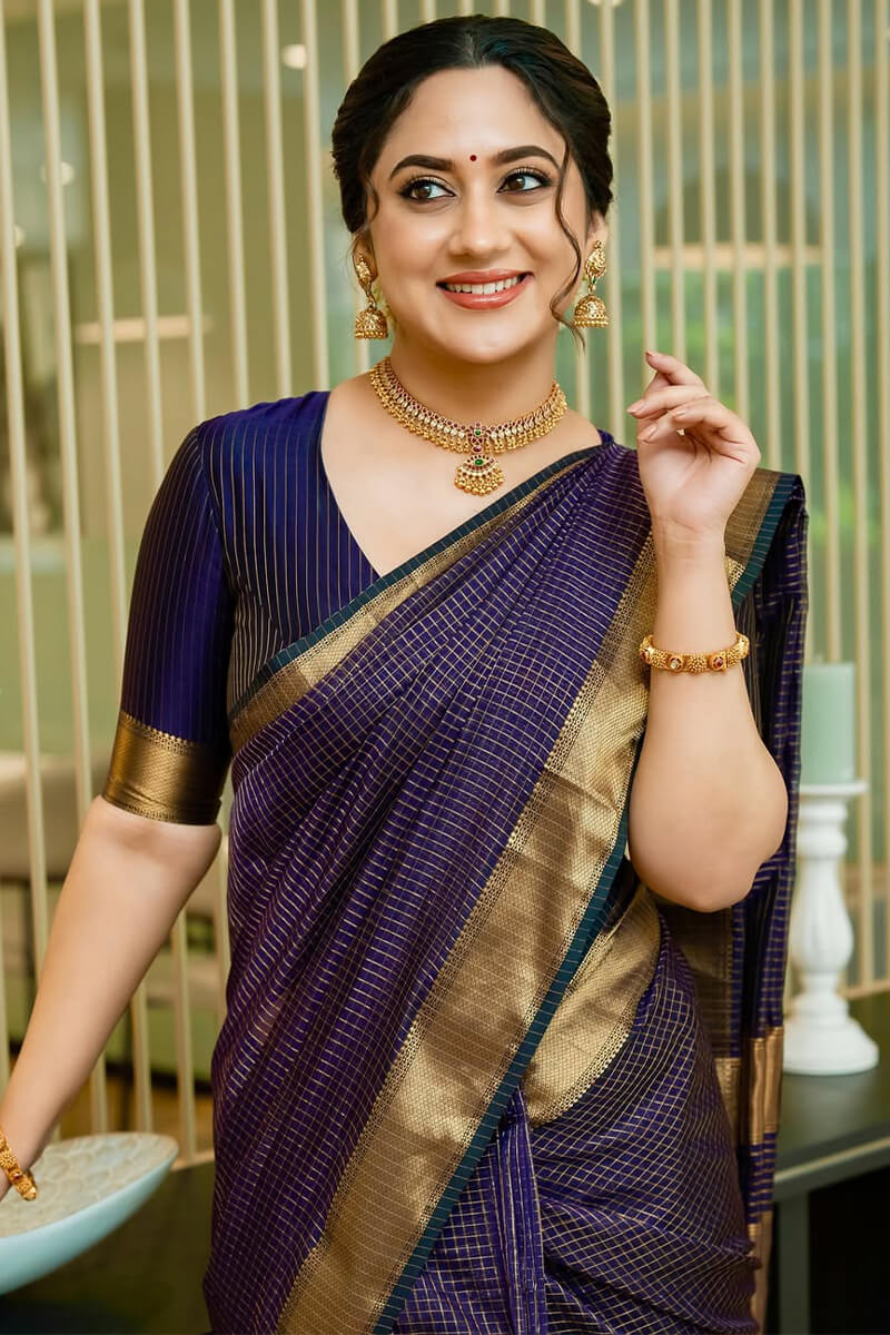 Seraglio Navy Blue Soft Silk Saree With Easy on the eyes Blouse Piece