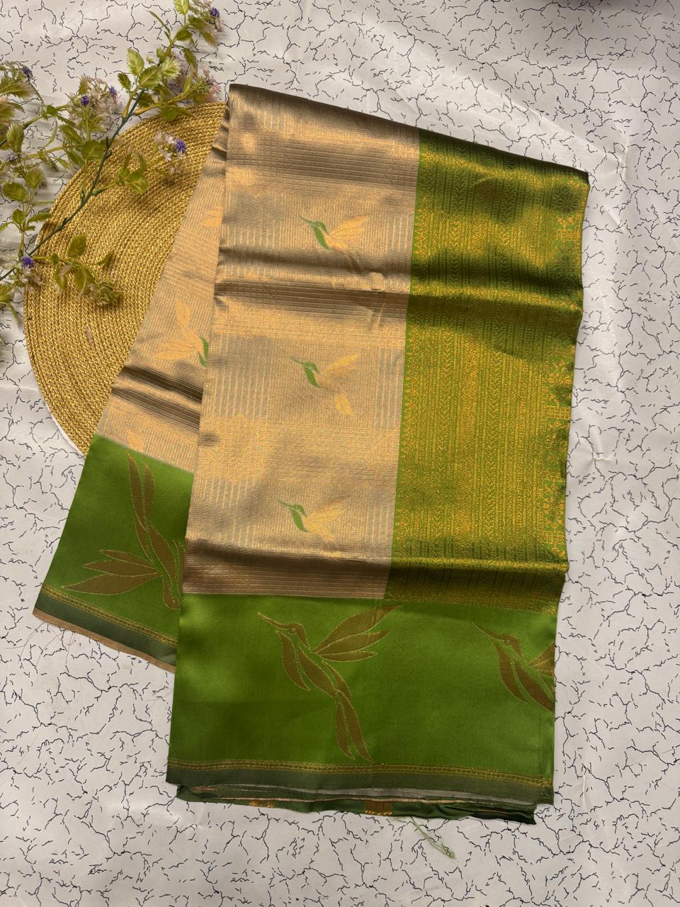 Delectable Beige Soft Banarasi Silk Saree With Imbrication Blouse Piece