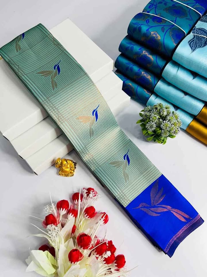 Super classy Sky Soft Banarasi Silk Saree With Denouement Blouse Piece