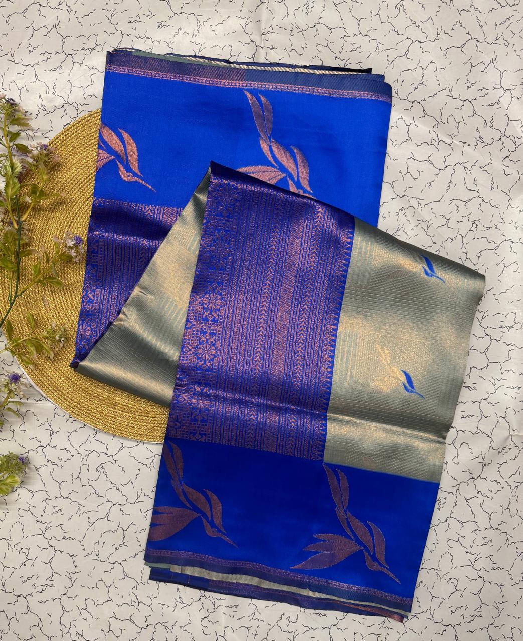Super classy Sky Soft Banarasi Silk Saree With Denouement Blouse Piece