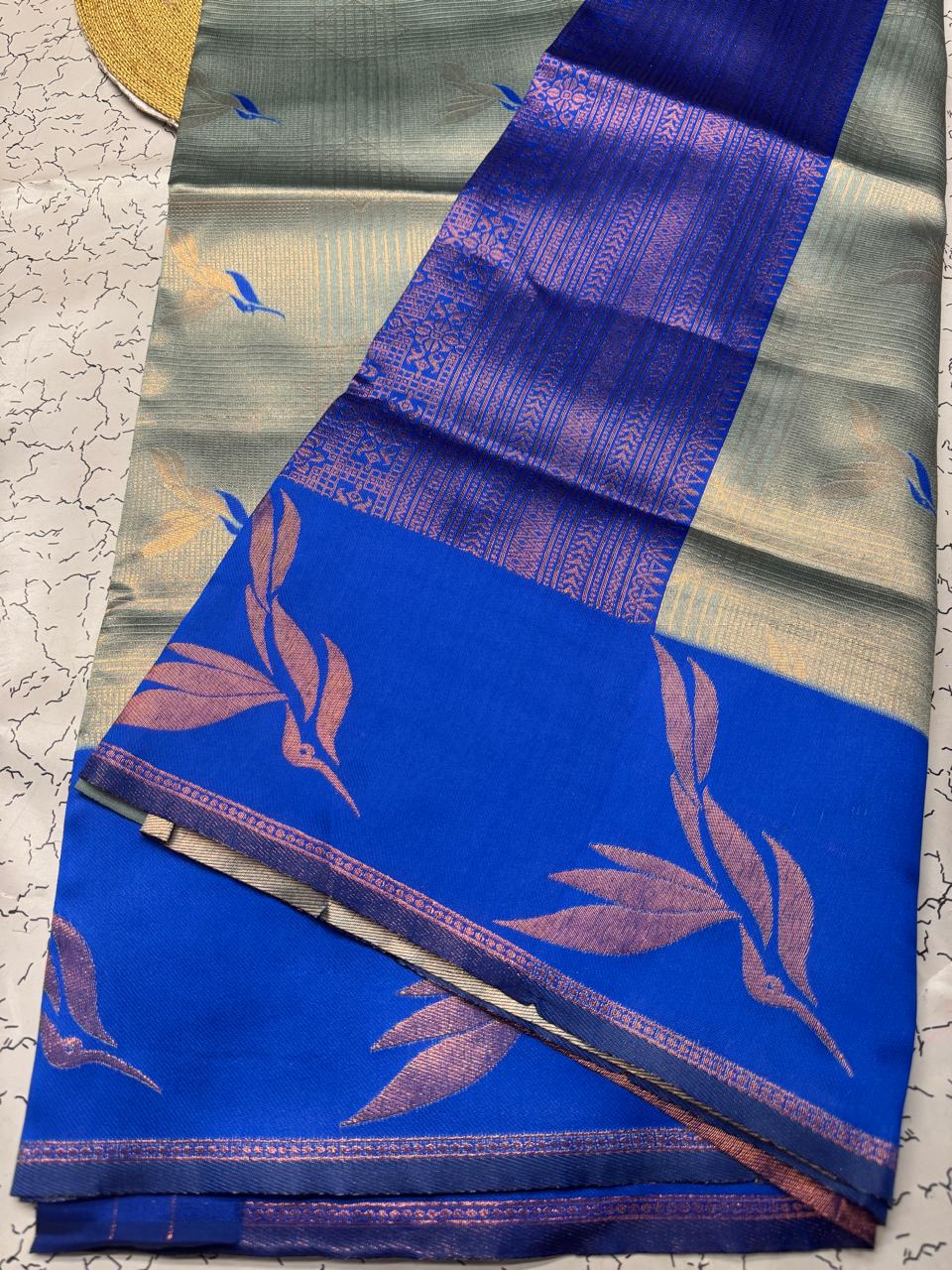Super classy Sky Soft Banarasi Silk Saree With Denouement Blouse Piece