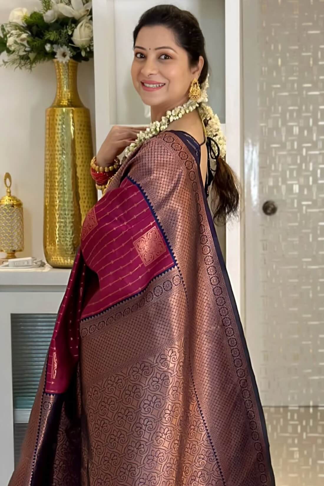 Devastating Maroon Soft Silk Saree With Sophisticated Blouse Piece