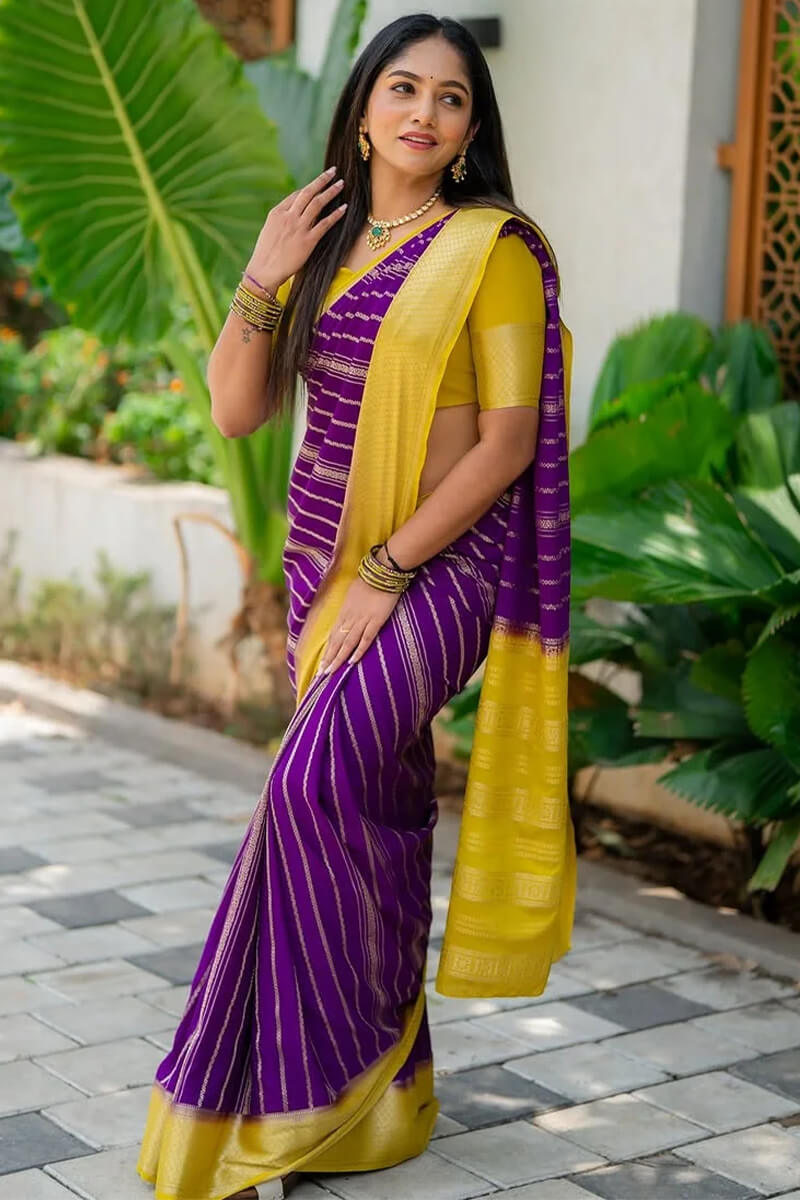 Staring Purple Soft Silk Saree With Stunner Blouse Piece
