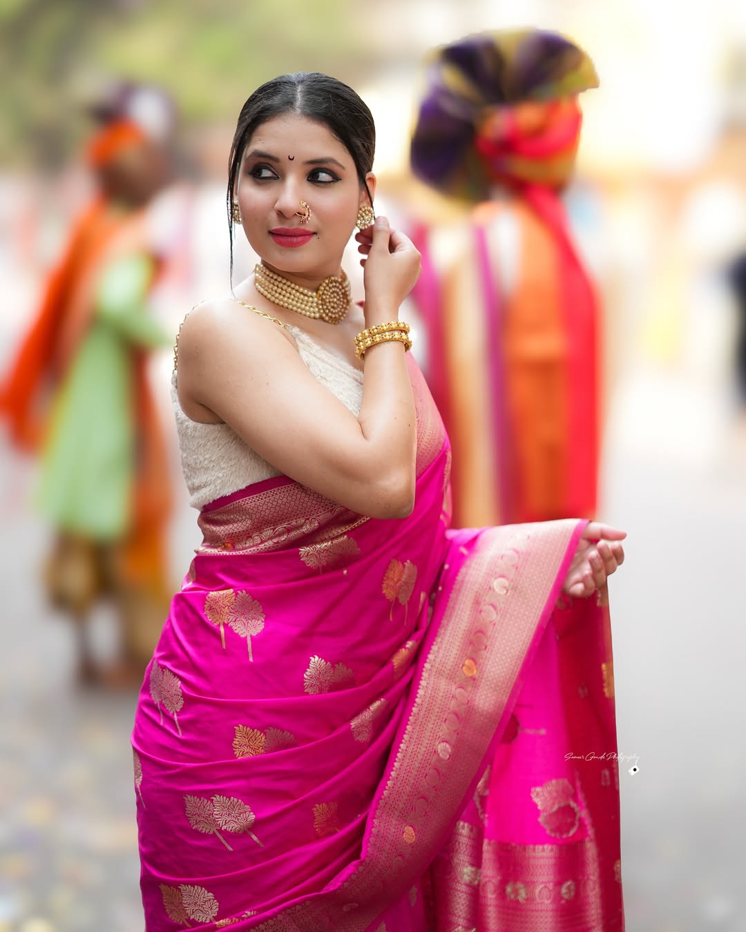 Felicitous Dark Pink Soft Silk Saree With Supernal Blouse Piece