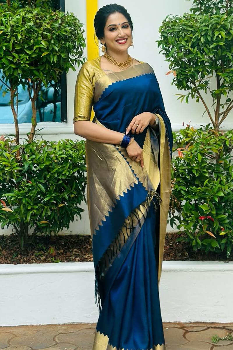 Eye-catching Navy Blue Soft Silk Saree With Vivacious Blouse Piece
