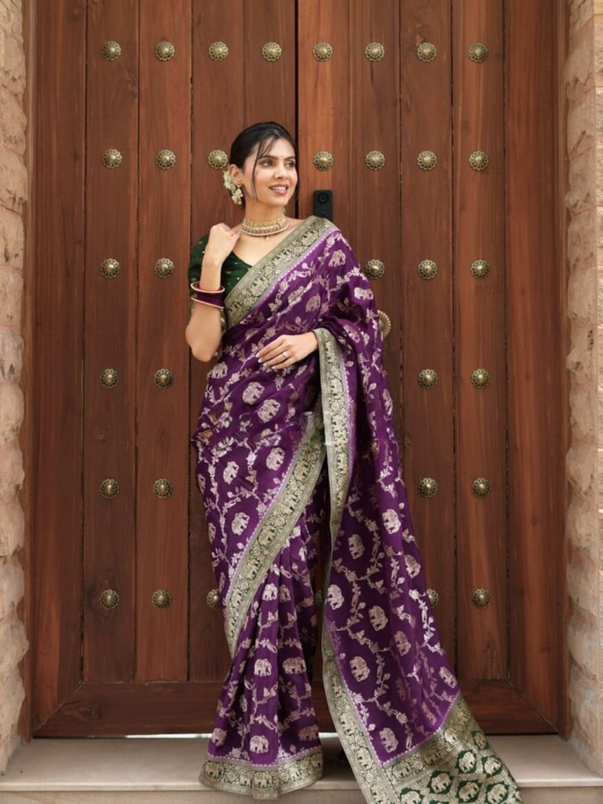 Demesne Purple Soft Silk Saree With Snappy Blouse Piece