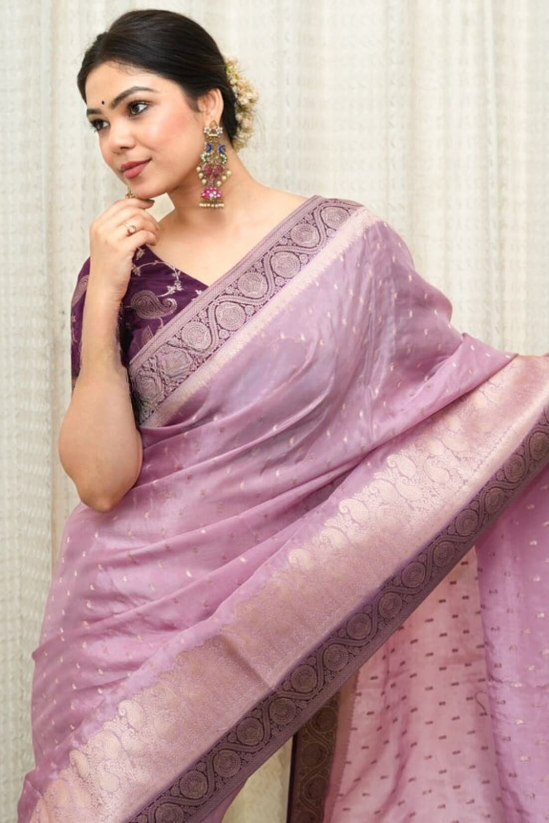 Delectable Lavender Soft Silk Saree With Elaborate Blouse Piece