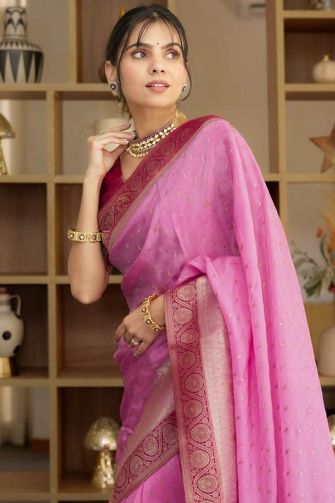 Comely Pink Soft Silk Saree With Twirling Blouse Piece