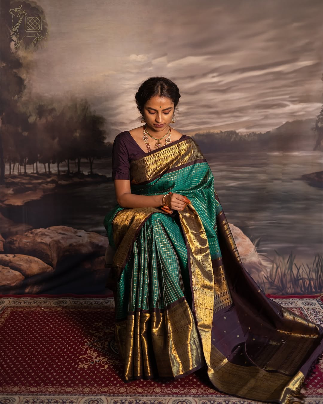 Eclat Rama Soft Silk Saree With Enthralling Blouse Piece