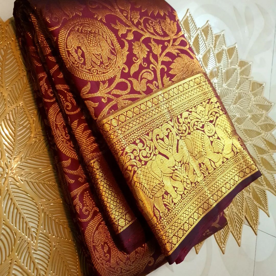 Luxuriant Yellow Soft Banarasi Silk Saree With Exemplary Blouse Piece