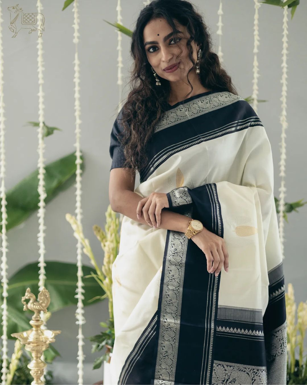 Palimpsest Off White Soft Silk Saree With Supernal Blouse Piece