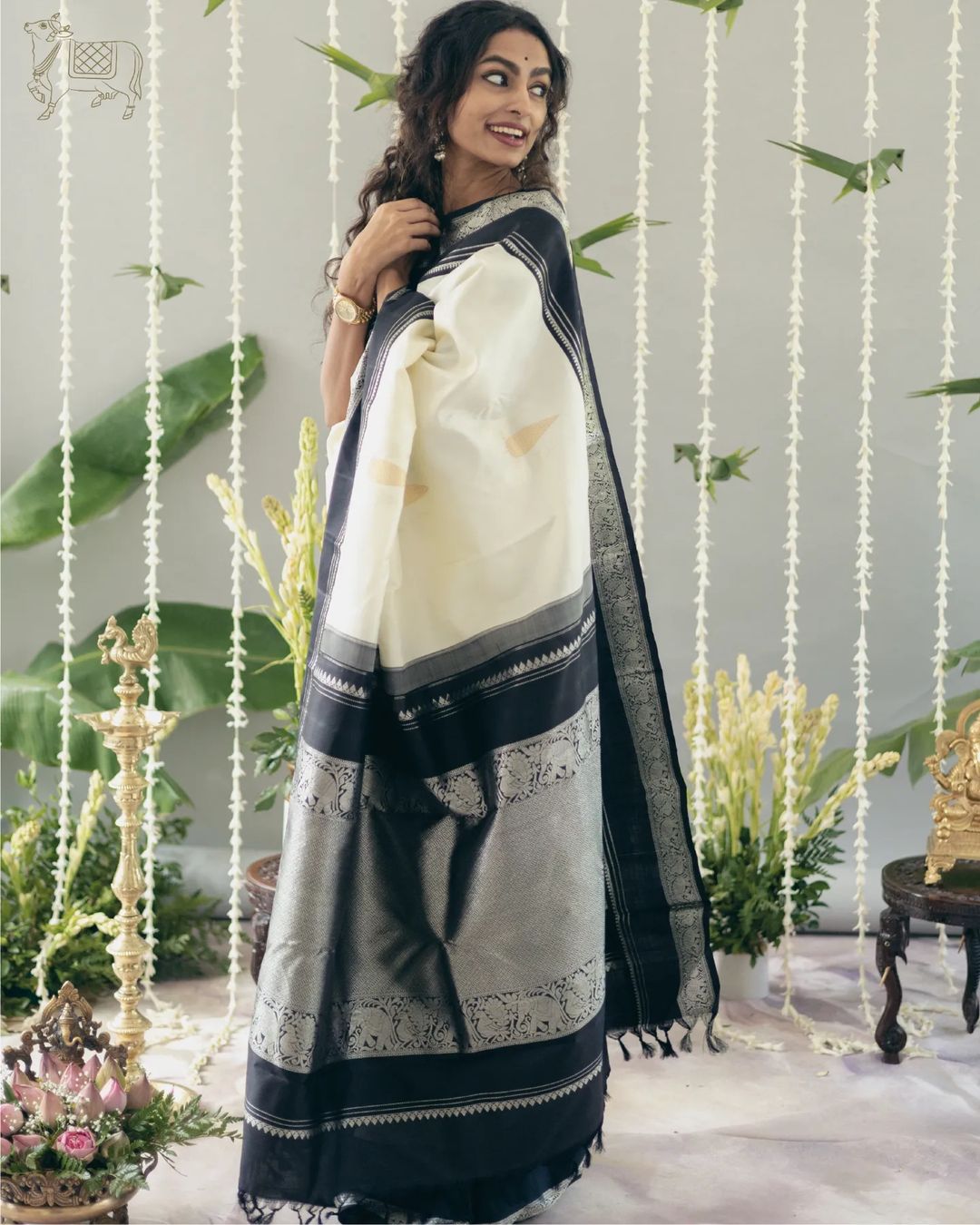 Palimpsest Off White Soft Silk Saree With Supernal Blouse Piece