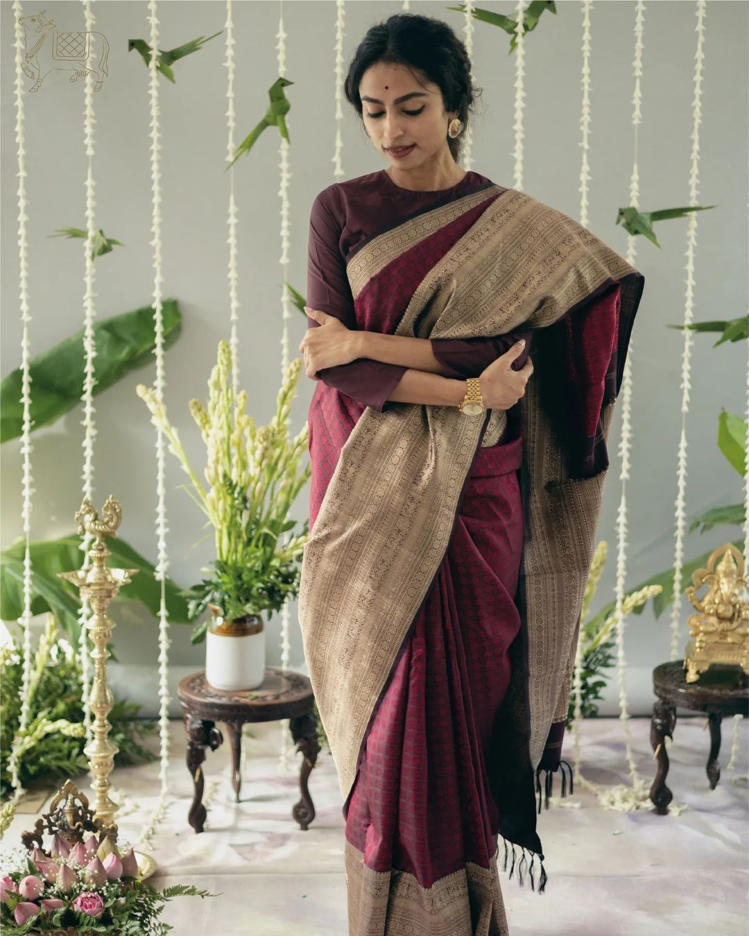 Enthralling Wine Soft Silk Saree With Tantalizing Blouse Piece