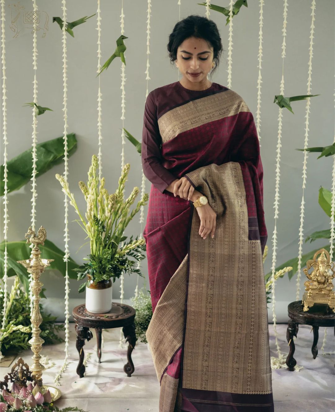 Enthralling Wine Soft Silk Saree With Tantalizing Blouse Piece