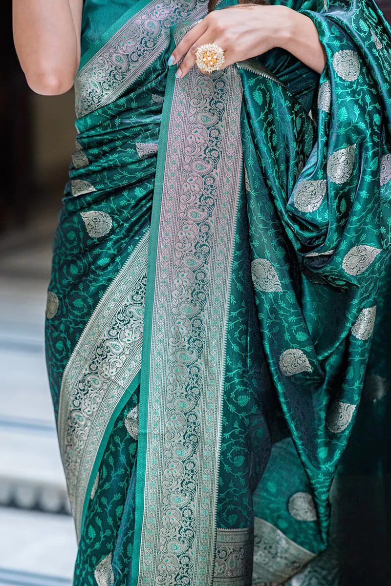 Seraglio Dark Green Soft Silk Saree With Exquisite Blouse Piece