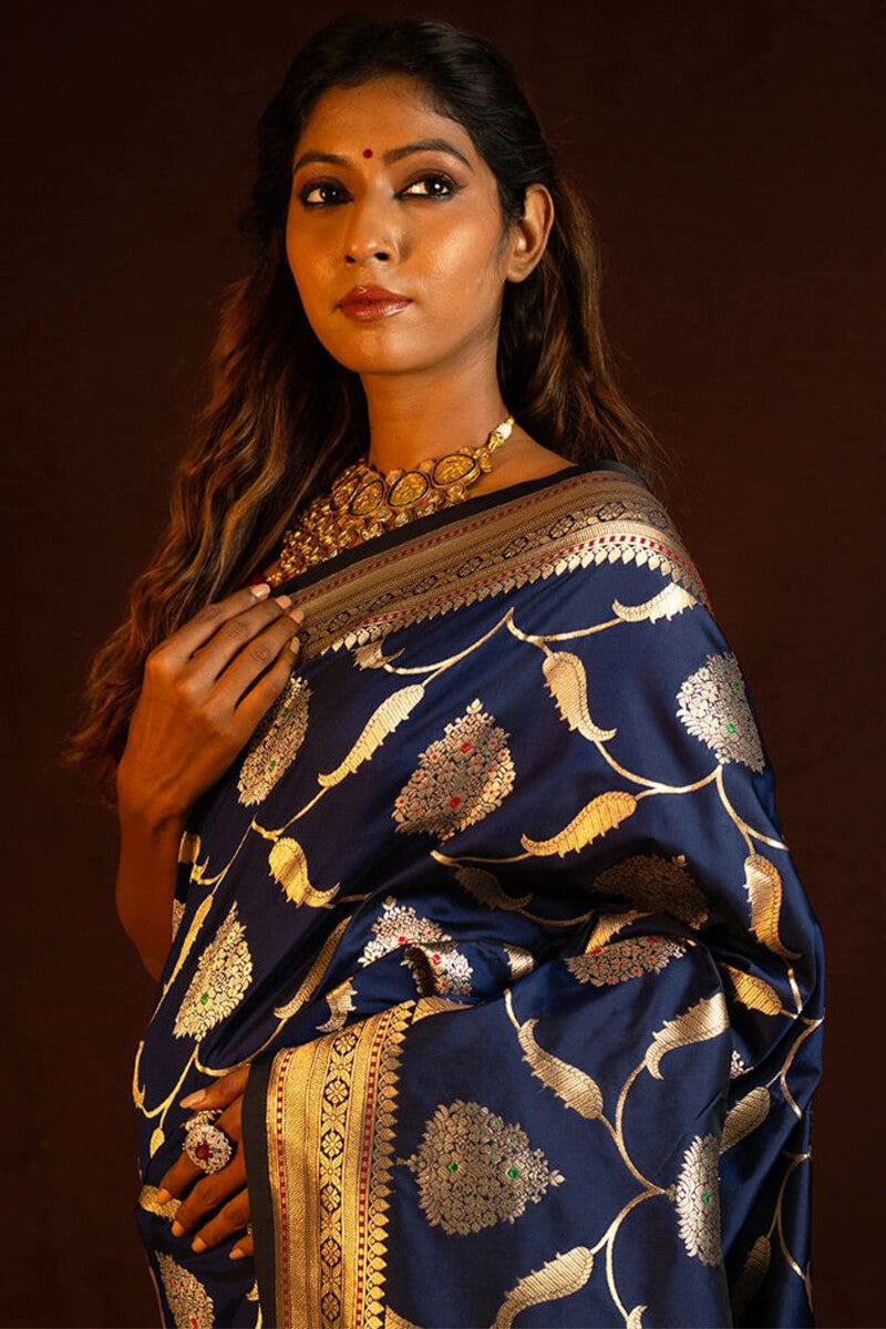 Murmurous Blue Soft Silk Saree With Adoring Blouse Piece