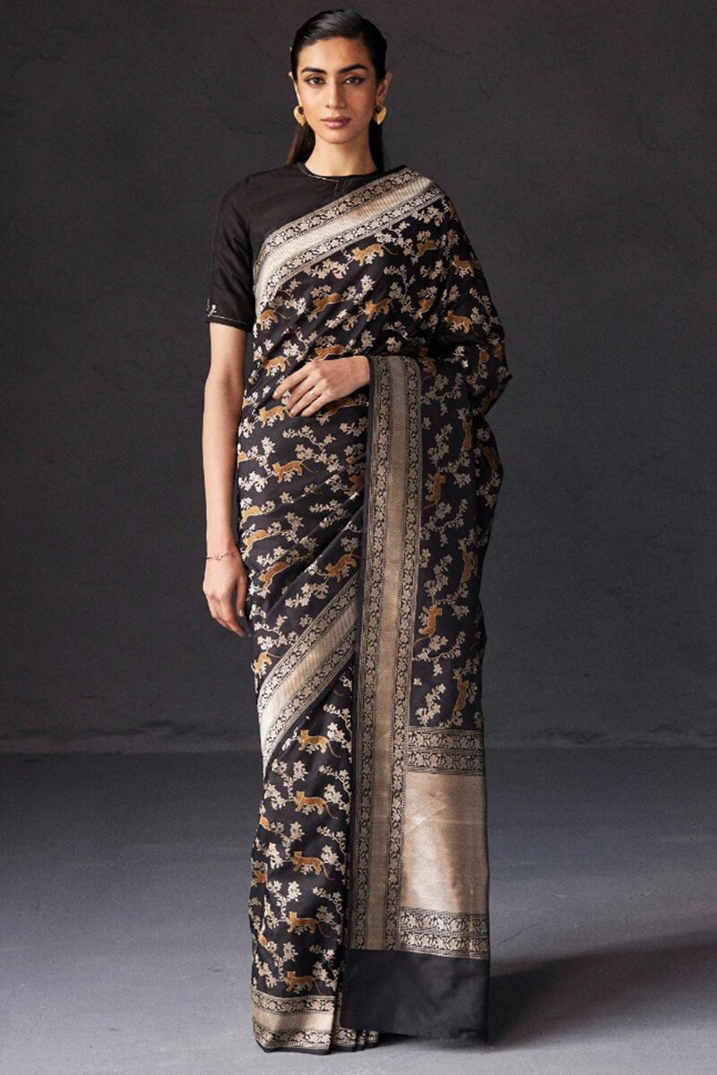 Vivacious Black Soft Silk Saree With Gratifying Blouse Piece
