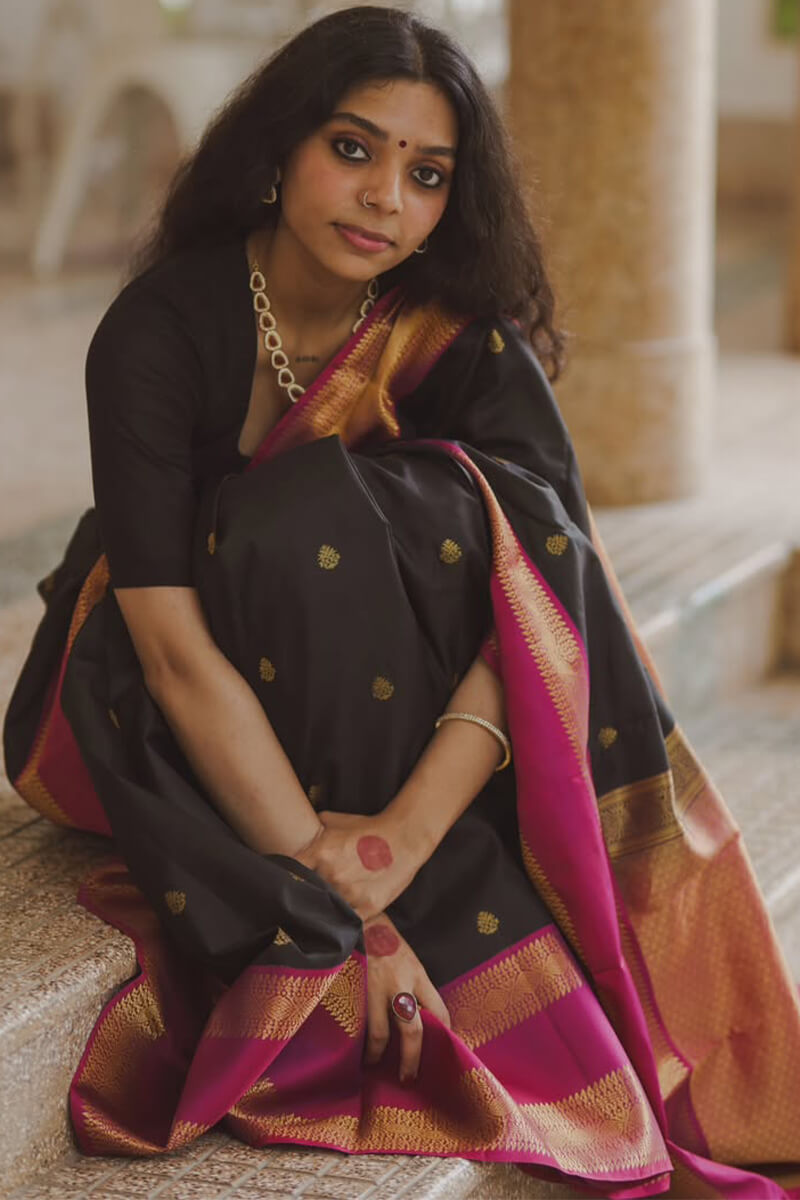 Moiety Black Soft Silk Saree With Supernal Blouse Piece
