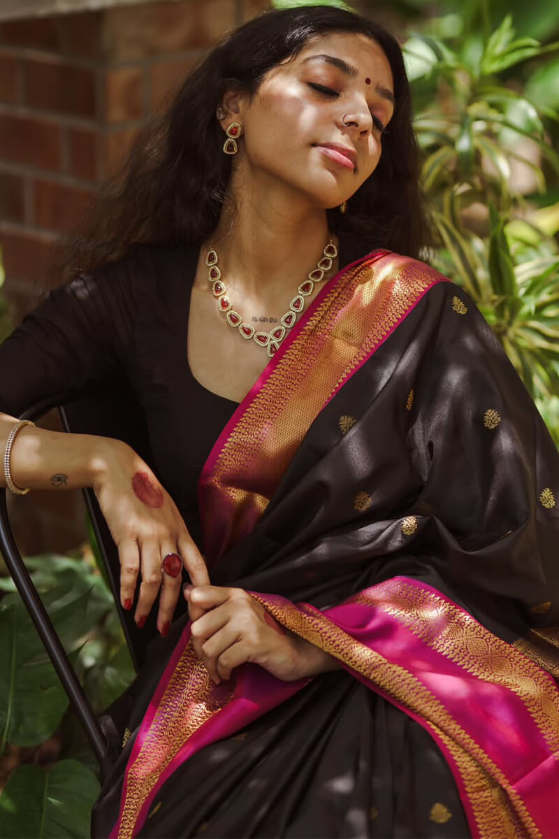 Moiety Black Soft Silk Saree With Supernal Blouse Piece