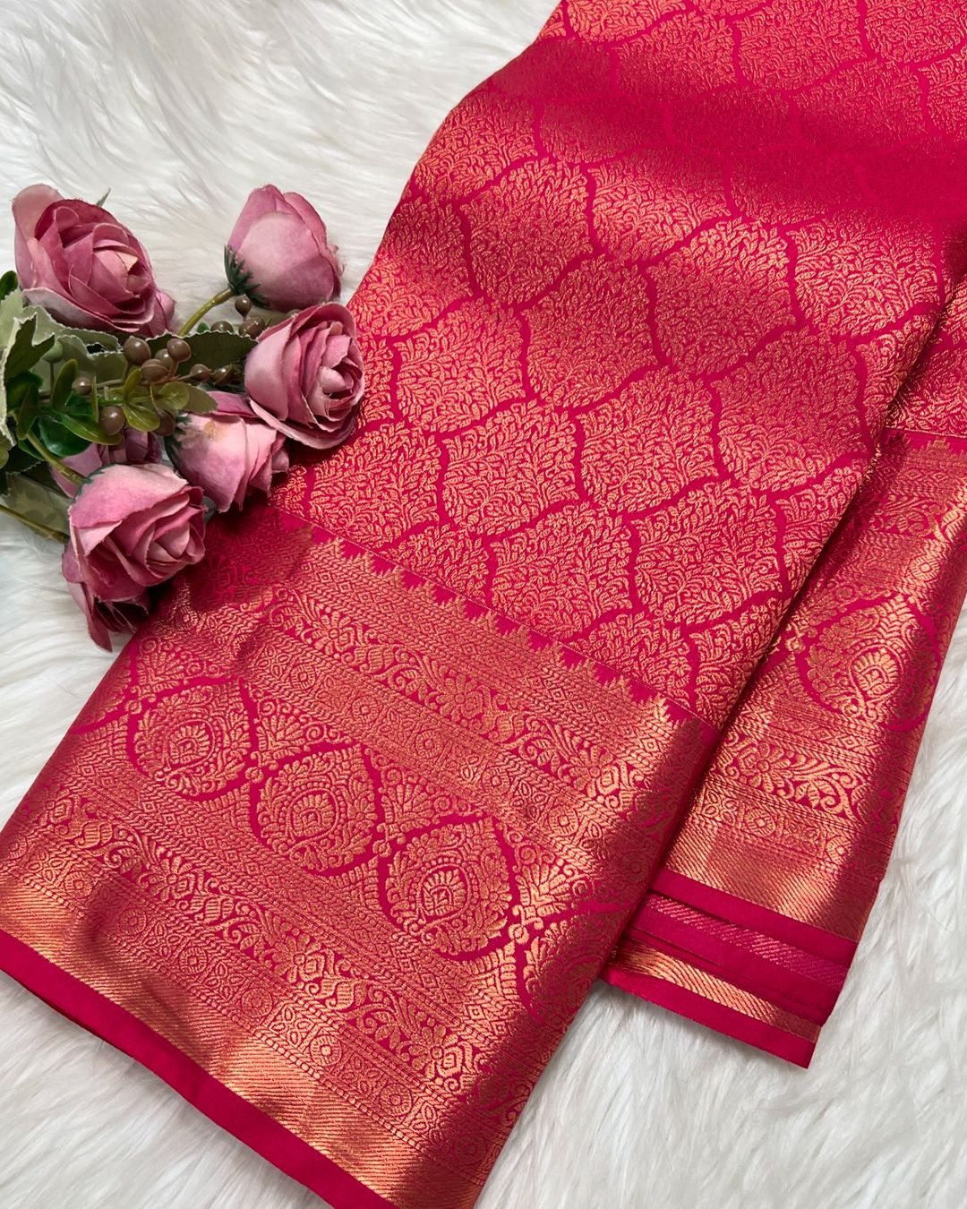 Preferable Dark Pink Soft Banarasi Silk Saree With Smart Blouse Piece