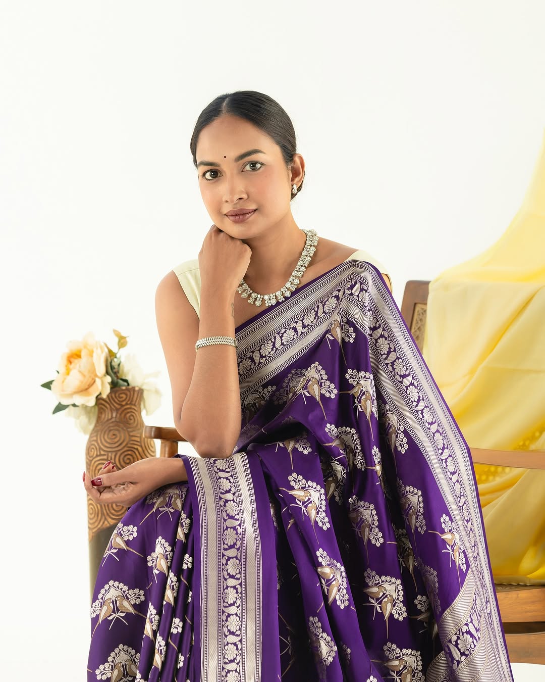 Resplendent Purple Soft Silk Saree With Ineffable Blouse Piece