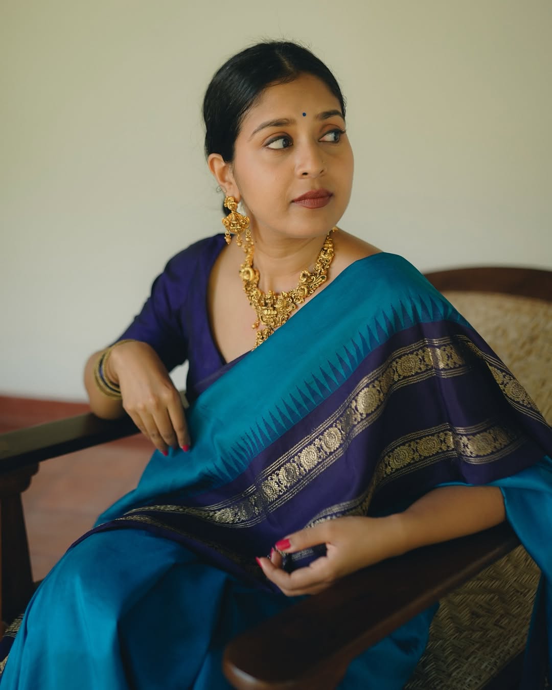 Bucolic Firozi Soft Silk Saree With Pleasant Blouse Piece