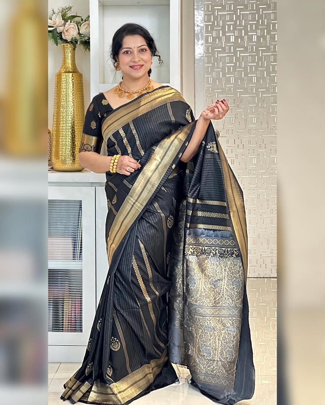 Fairytale Black Soft Silk Saree With Redolent Blouse Piece