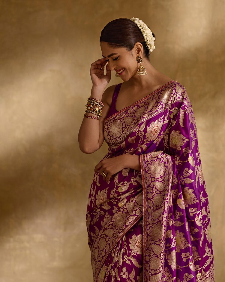Comely Purple Soft Silk Saree With Quintessential Blouse Piece