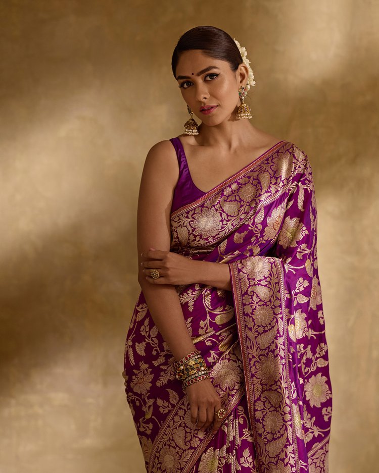 Comely Purple Soft Silk Saree With Quintessential Blouse Piece