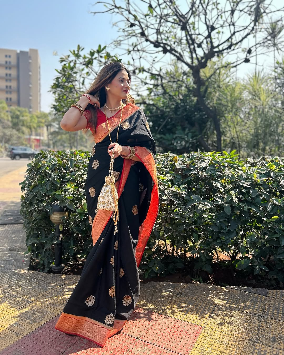 Nemesis Black Soft Banarasi Silk Saree With Most Flattering Blouse Piece