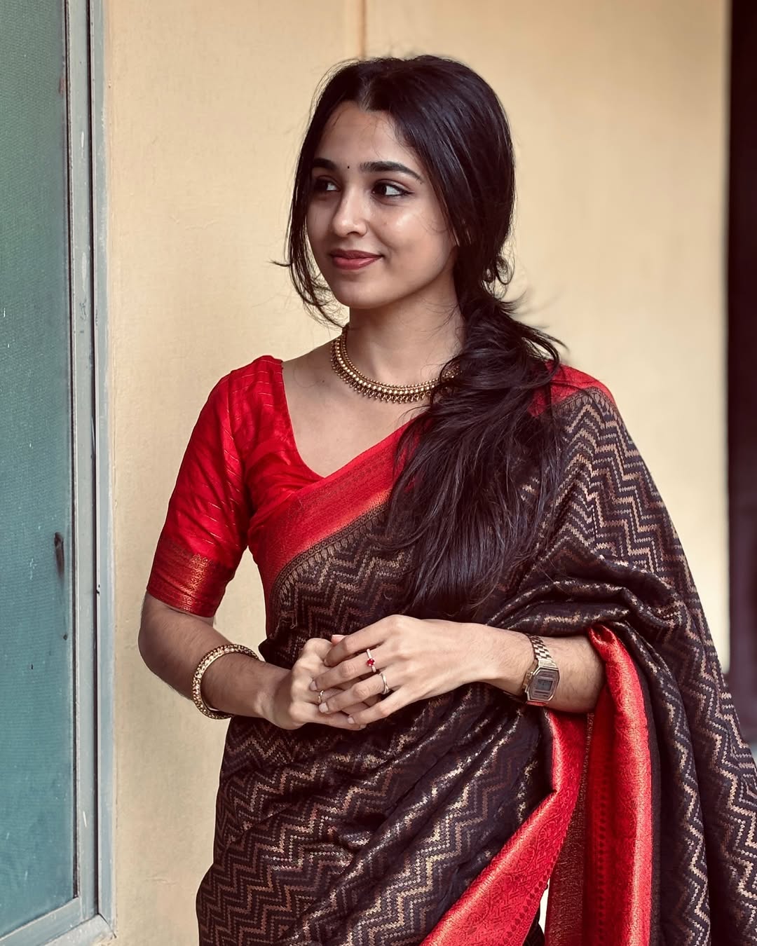 Evocative Black Soft Silk Saree With Cynosure Blouse Piece