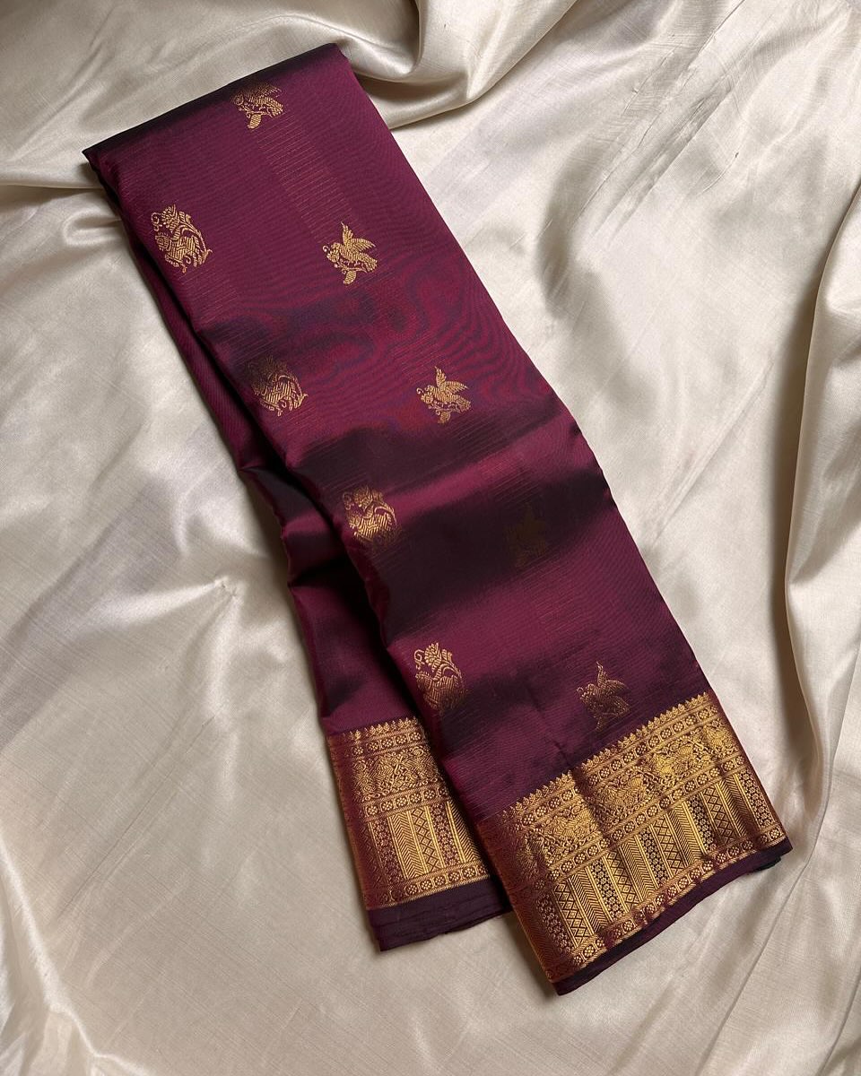 Imaginative Purple Soft Banarasi Silk Saree With Enigmatic Blouse Piece