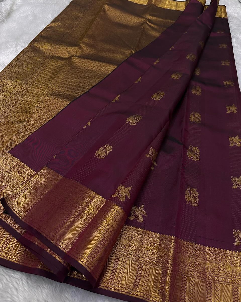 Imaginative Purple Soft Banarasi Silk Saree With Enigmatic Blouse Piece