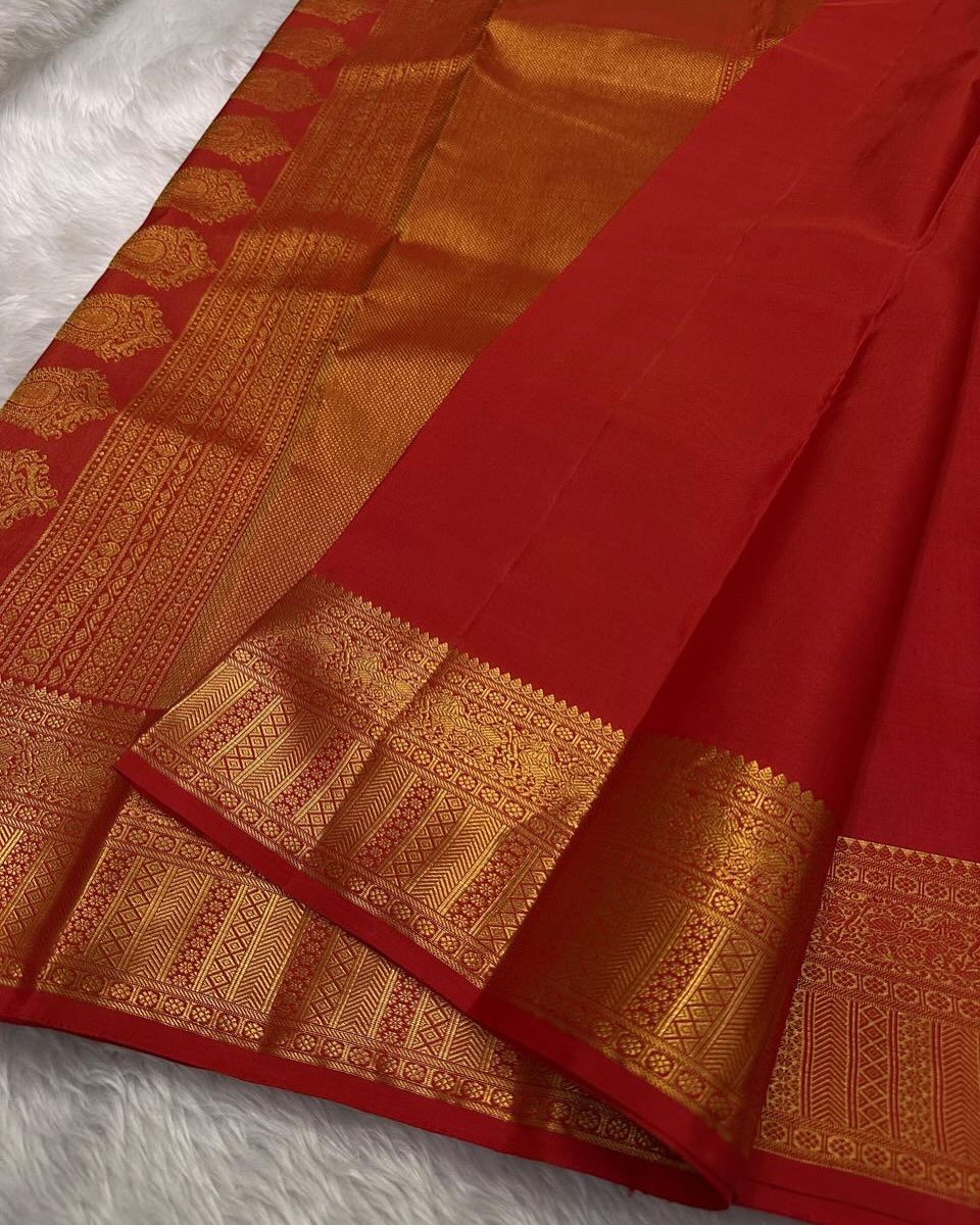 Desuetude Red Soft Banarasi Silk Saree With Sempiternal Blouse Piece