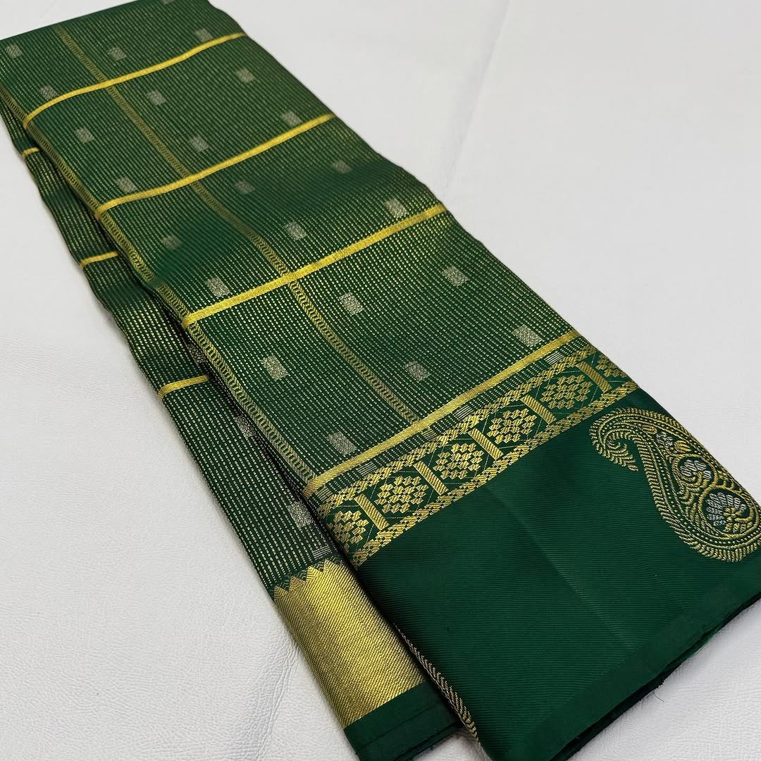 Panache Dark Green Soft Banarasi Silk Saree With Vestigial Blouse Piece