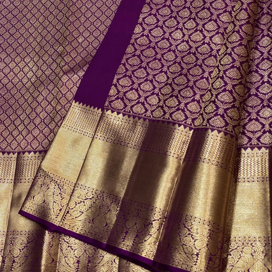 Admirable Purple Soft Banarasi Silk Saree With Quintessential Blouse Piece