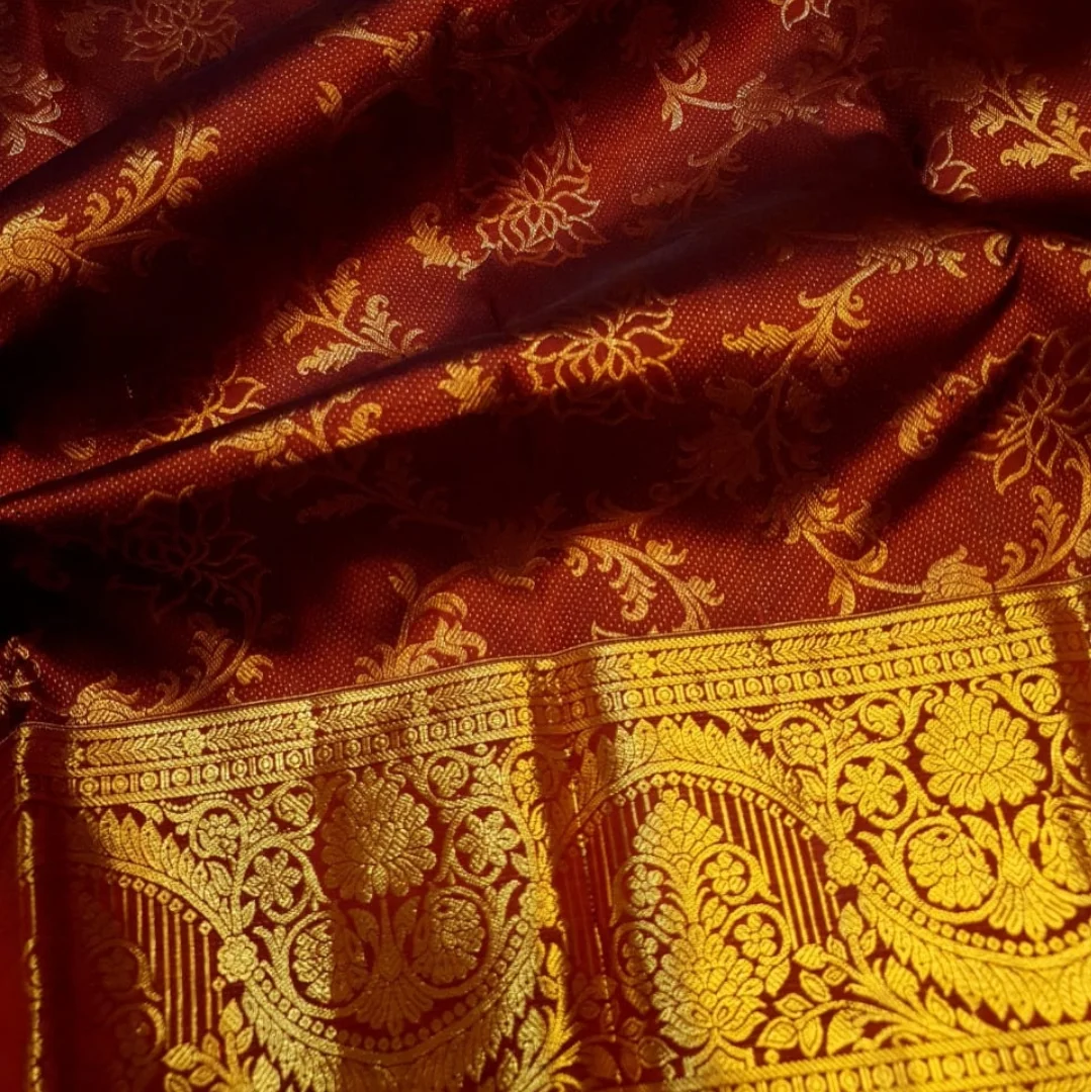 Effulgent Wine Soft Banarasi Silk Saree With Eclat Blouse Piece