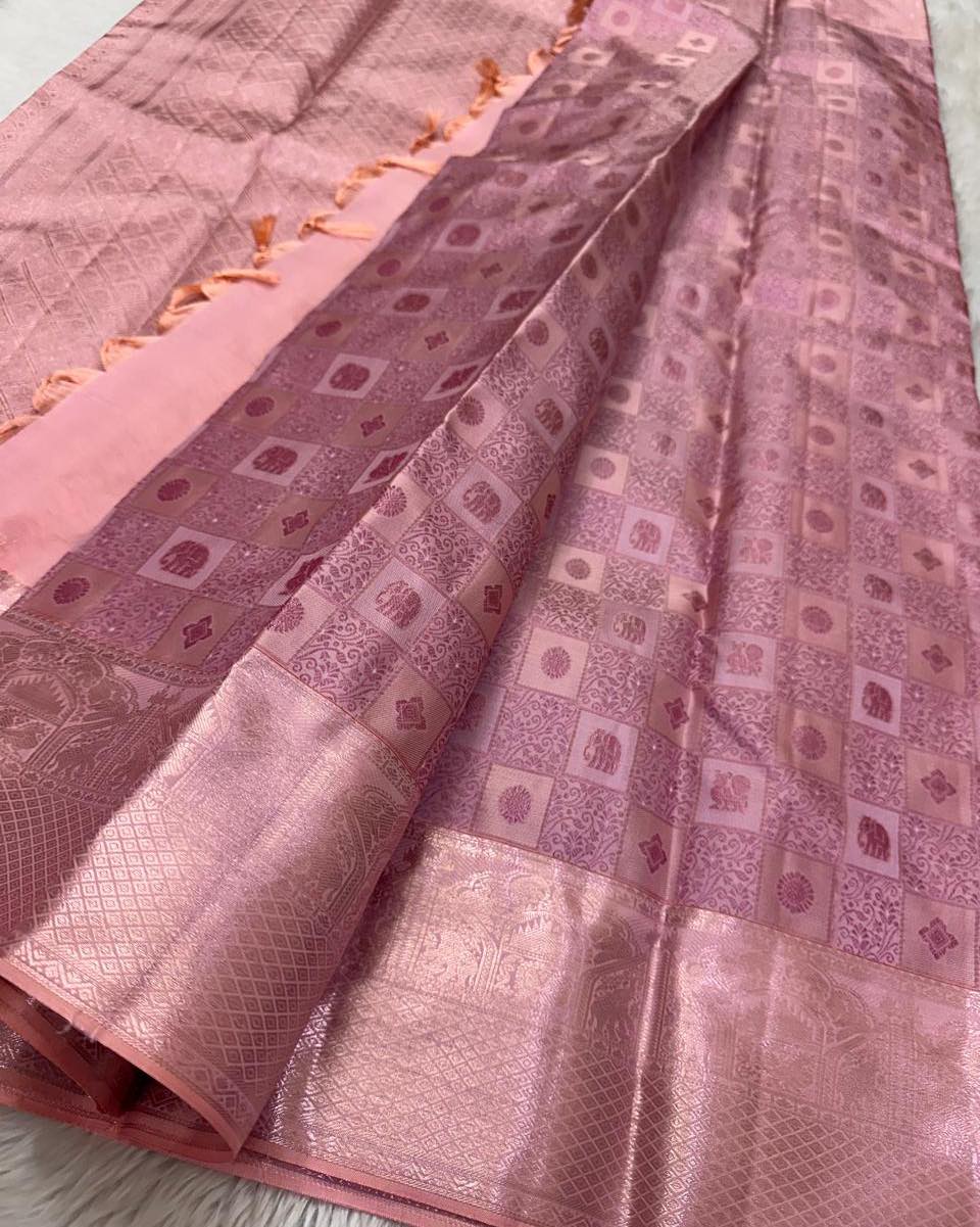 Charismatic Baby Pink Soft Silk Saree With Exemplary Blouse Piece
