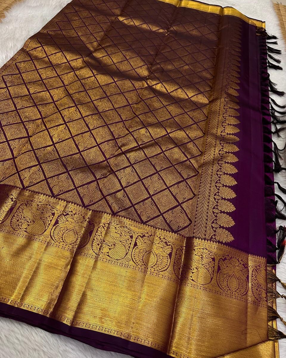Glittering Purple Soft Banarasi Silk Saree With Susurrous Blouse Piece