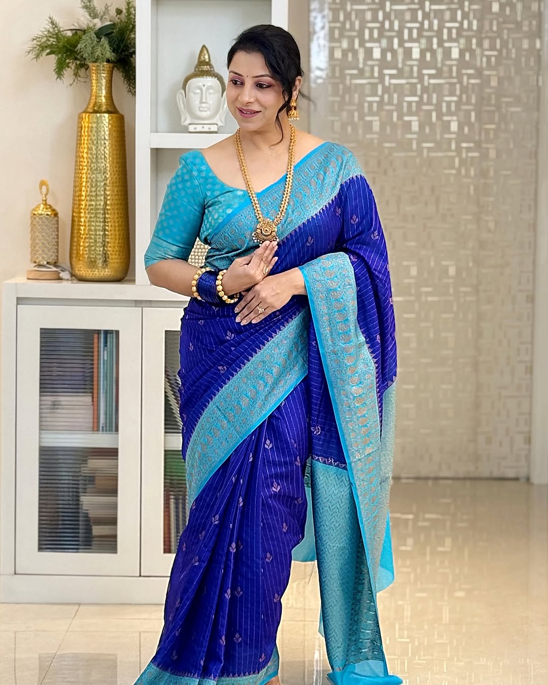 Artistic Blue Soft Silk Saree With Scintilla Blouse Piece