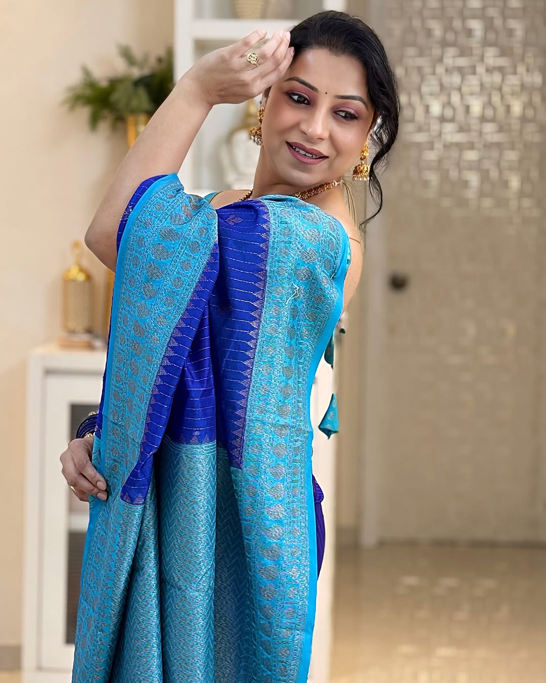 Artistic Blue Soft Silk Saree With Scintilla Blouse Piece