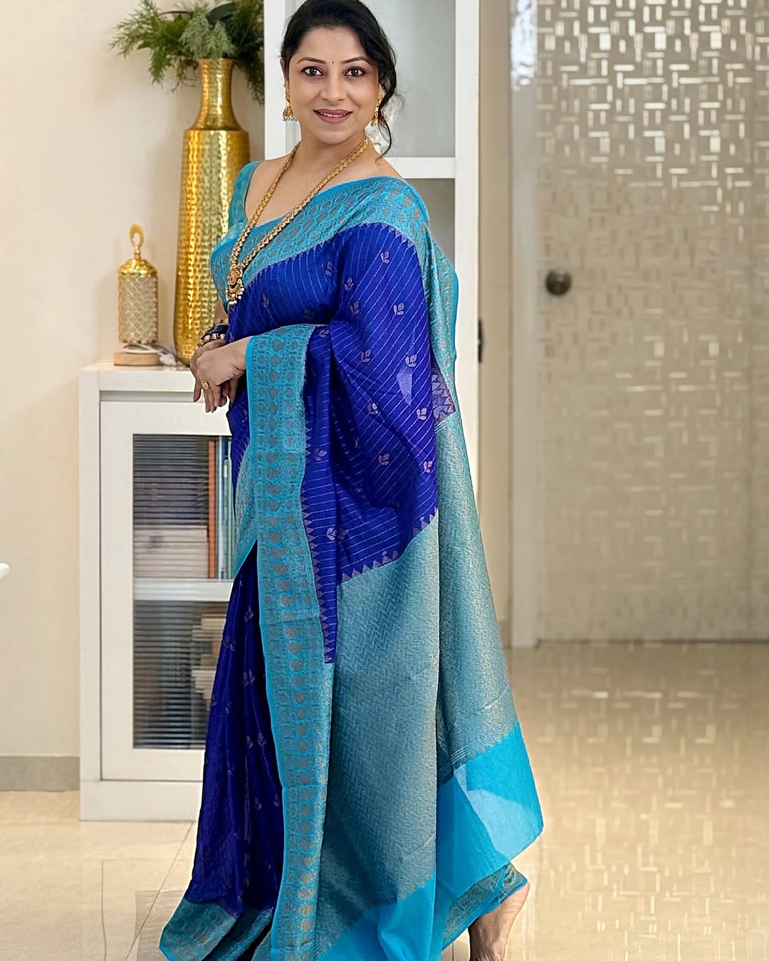 Artistic Blue Soft Silk Saree With Scintilla Blouse Piece