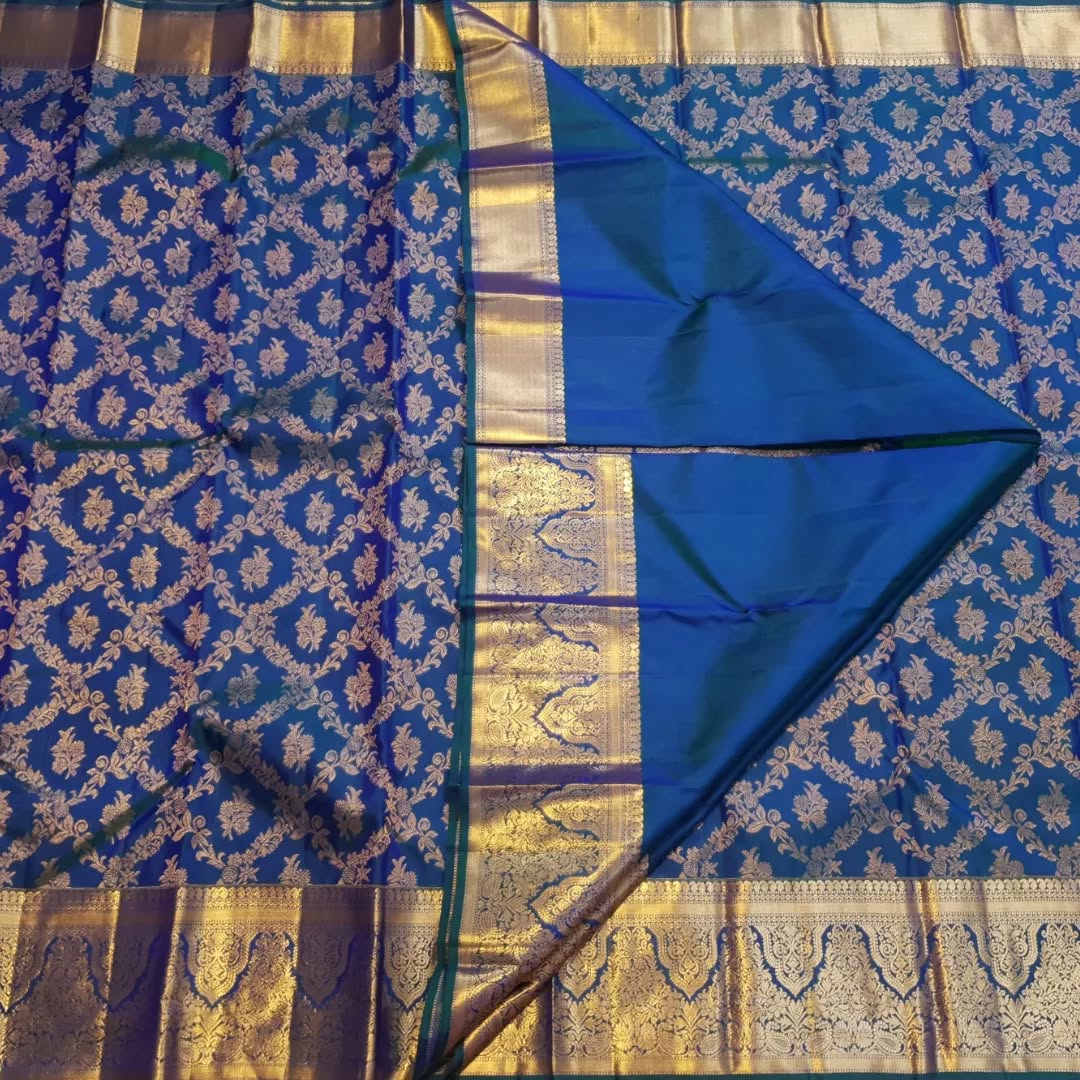 Transcendent Royal Blue Soft Banarasi Silk Saree With Pleasant Blouse Piece