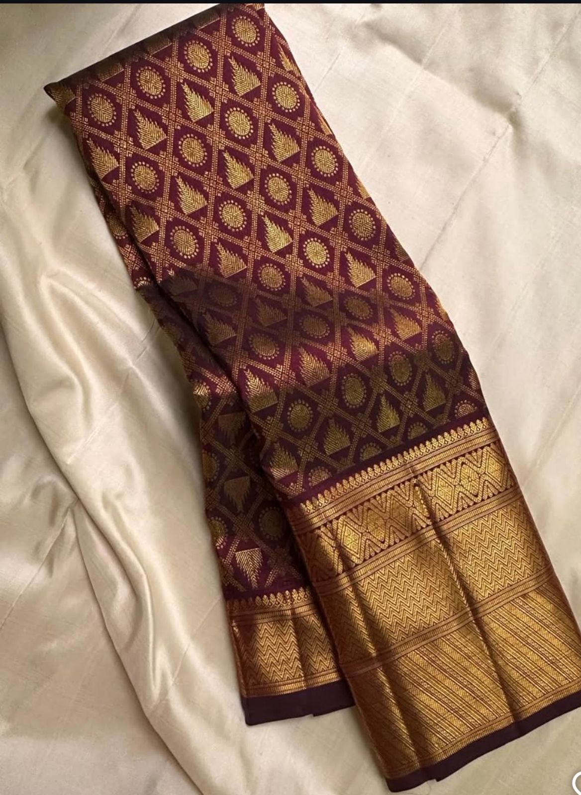 Staggering Wine Soft Banarasi Silk Saree With Delightful Blouse Piece
