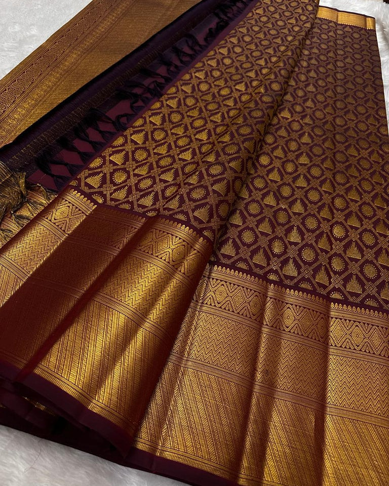 Staggering Wine Soft Banarasi Silk Saree With Delightful Blouse Piece