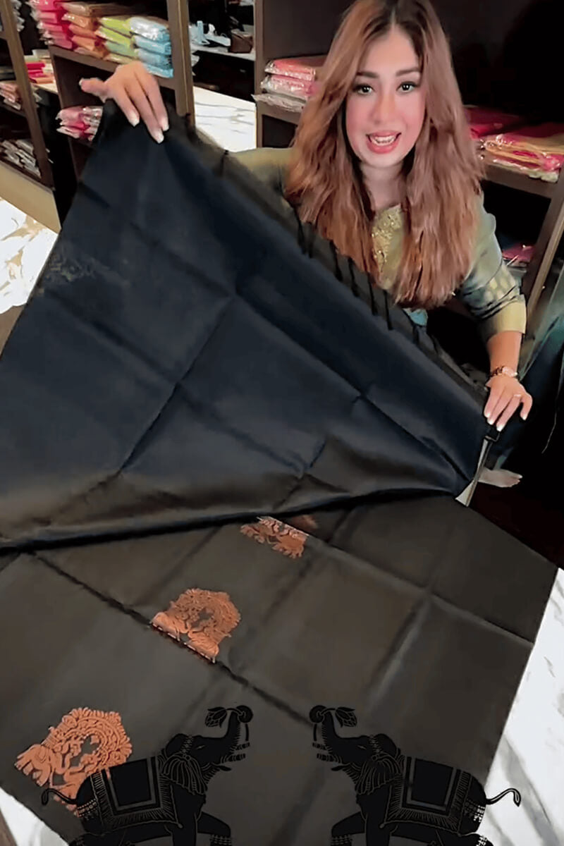 Comely Black Soft Banarasi Silk Saree With Demure Blouse Piece