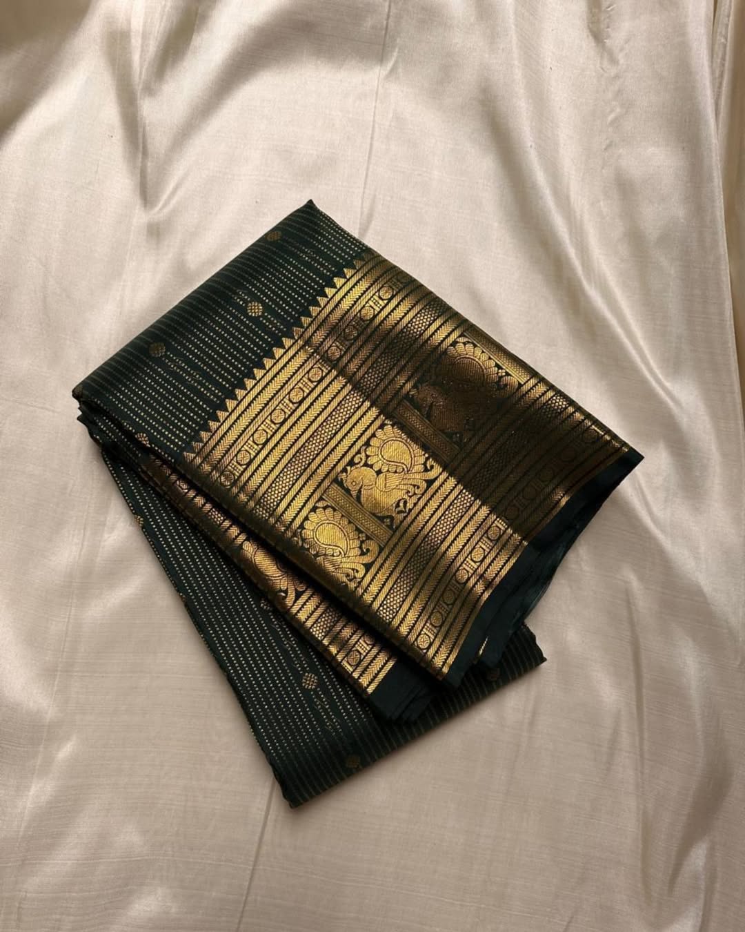 Evanescent Dark Green Soft Banarasi Silk Saree With Scrumptious Blouse Piece