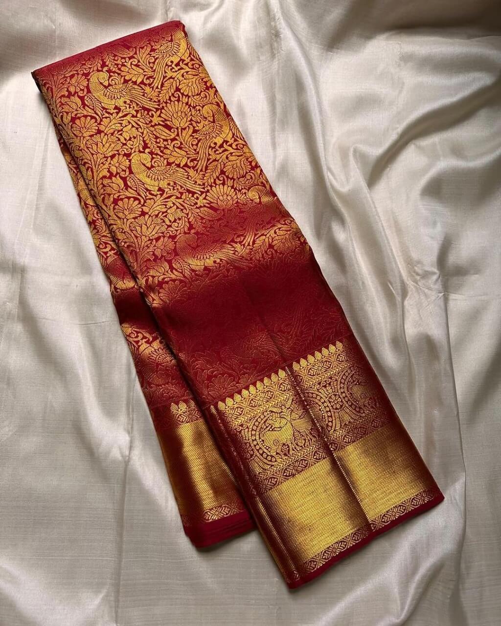 Phenomenal Red Soft Banarasi Silk Saree With Magnificat Blouse Piece
