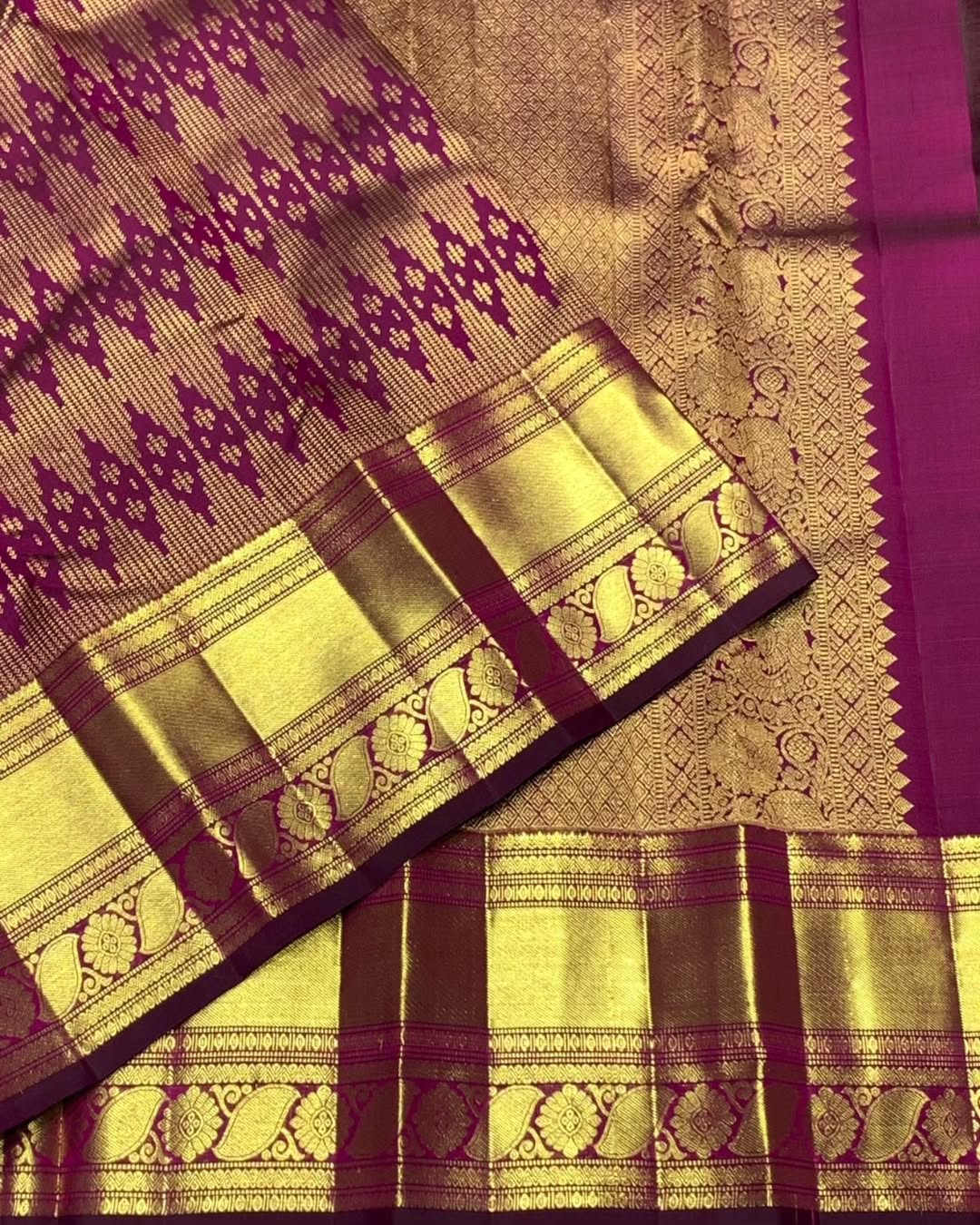 Angelic Pruple Soft Banarasi Silk Saree With Enticing Blouse Piece