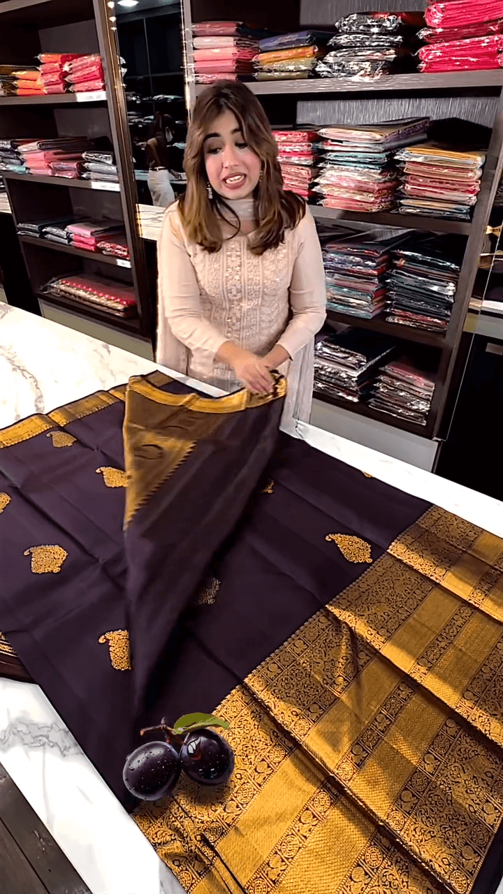 Vestigial Purple Soft Banarasi Silk Saree With Desiring Blouse Piece